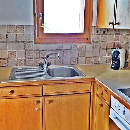 Amaryllis Apartment *